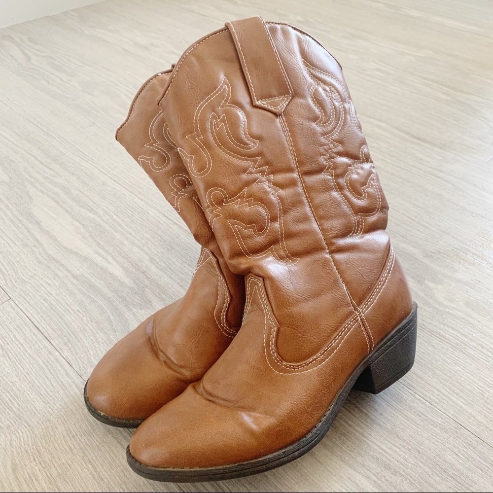 Smart fit Skid-resistant Brown booties size 5 1/2